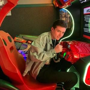 Meet your Posher, Shane